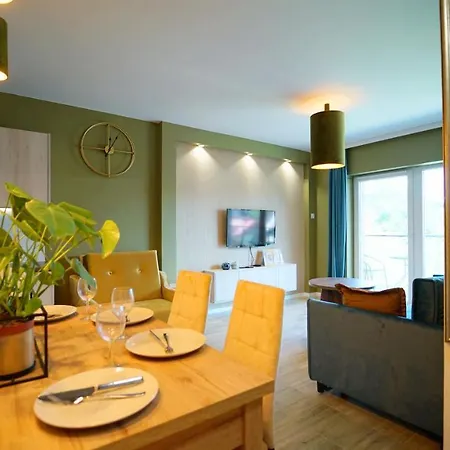 Everysky - Slowackiego 5a-b 4*