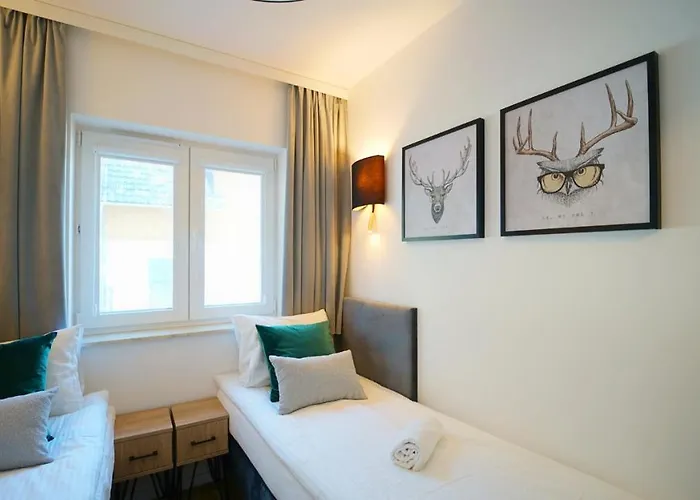 Everysky - Slowackiego 5a-b 4*